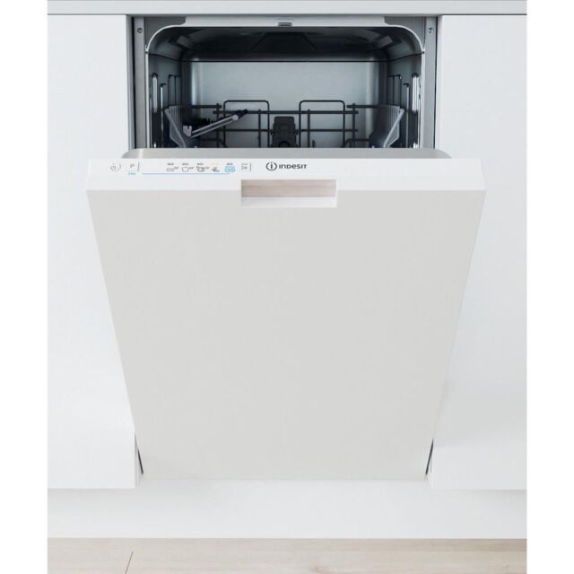 Indesit IN2ID10CS80UK Built-In 45cm Dishwasher