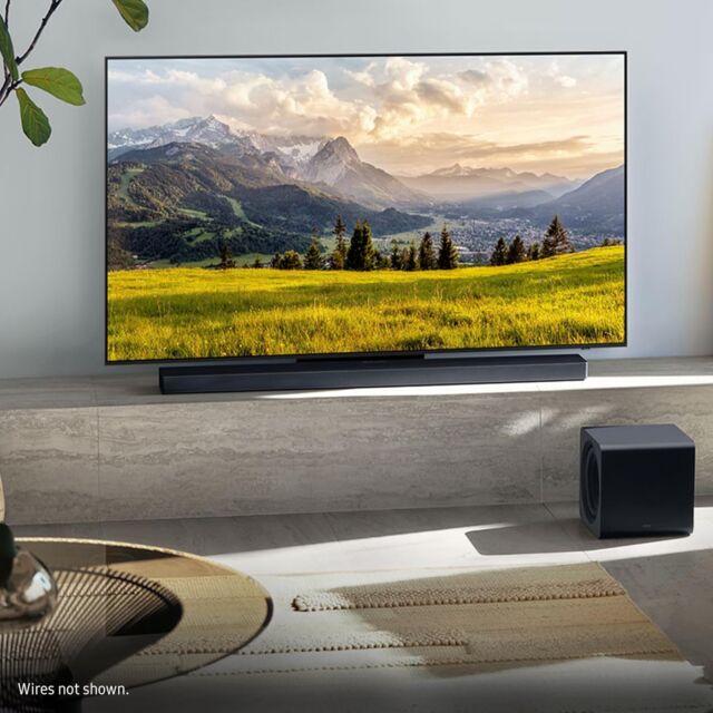 Samsung HW-QS700F 3.1.2ch Q-Series Soundbar, Subwoofer, Dolby Atmos, Apple AirPlay